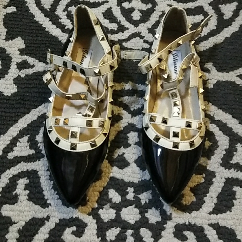 Stdded flats